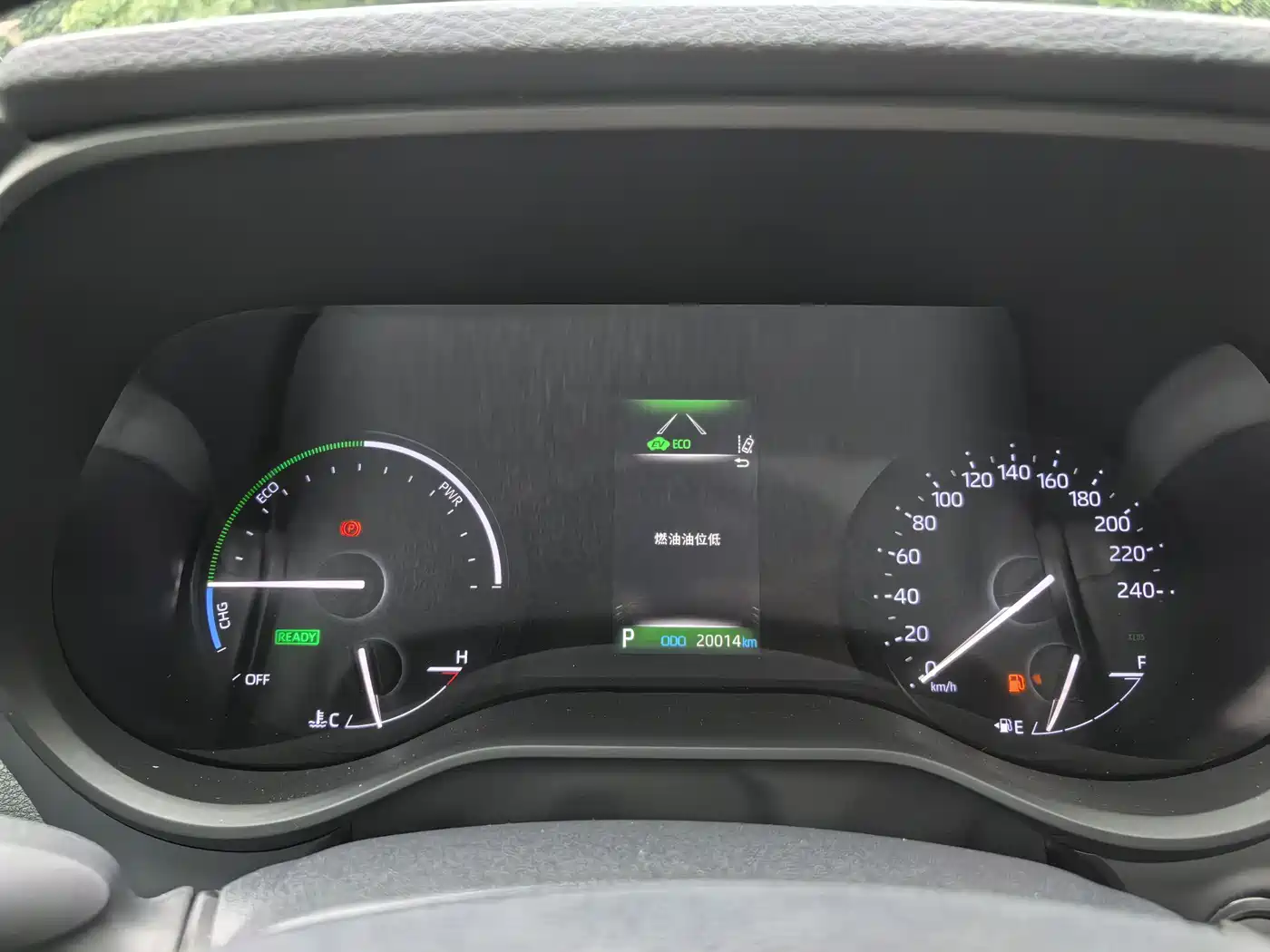 Toyota Granvia 2024 2.5L Hybrid Luxury фото 8