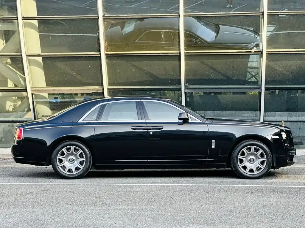Фото 7 - Rolls-Royce Ghost