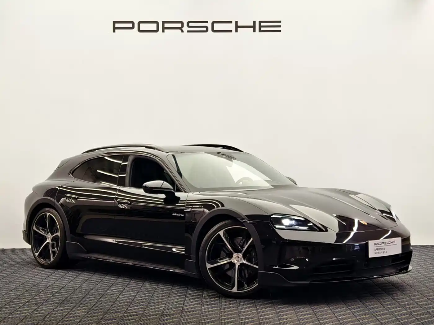 2025 Porsche Taycan