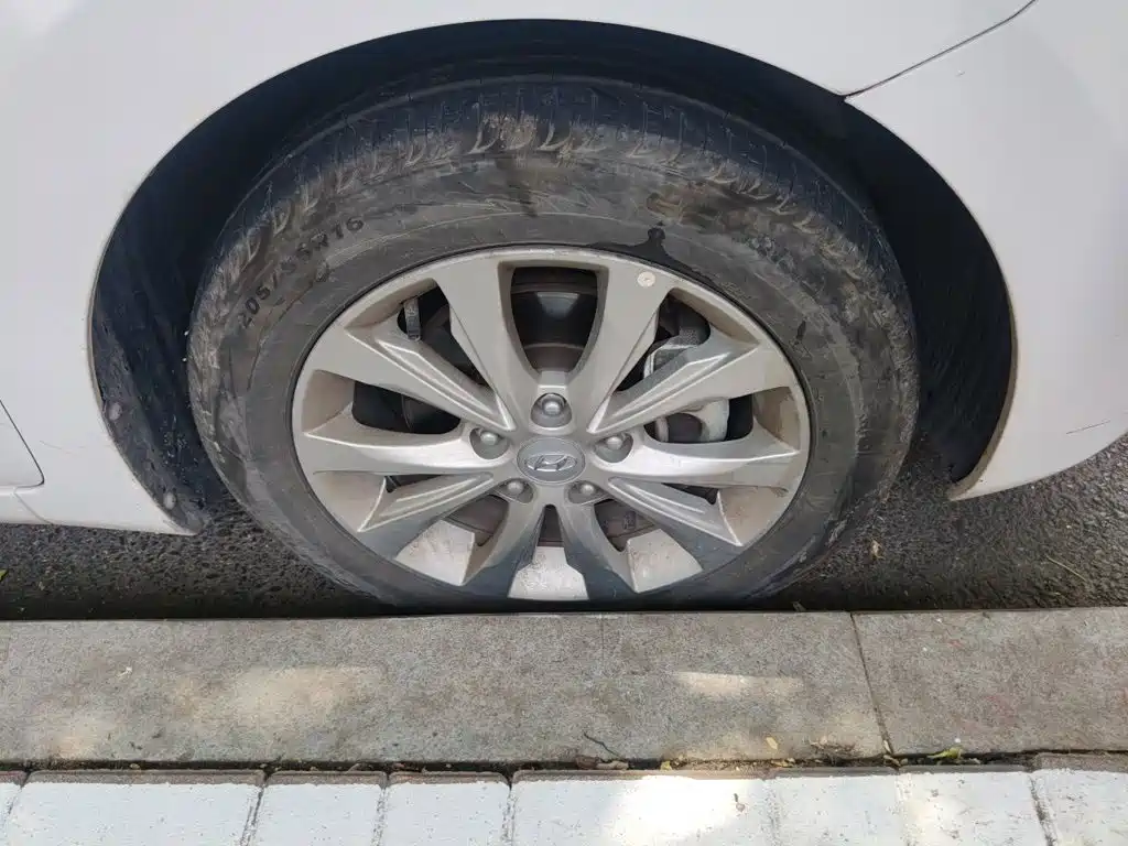 Hyundai Langdong 2018 2016 1.6L Automatic Premium Edition