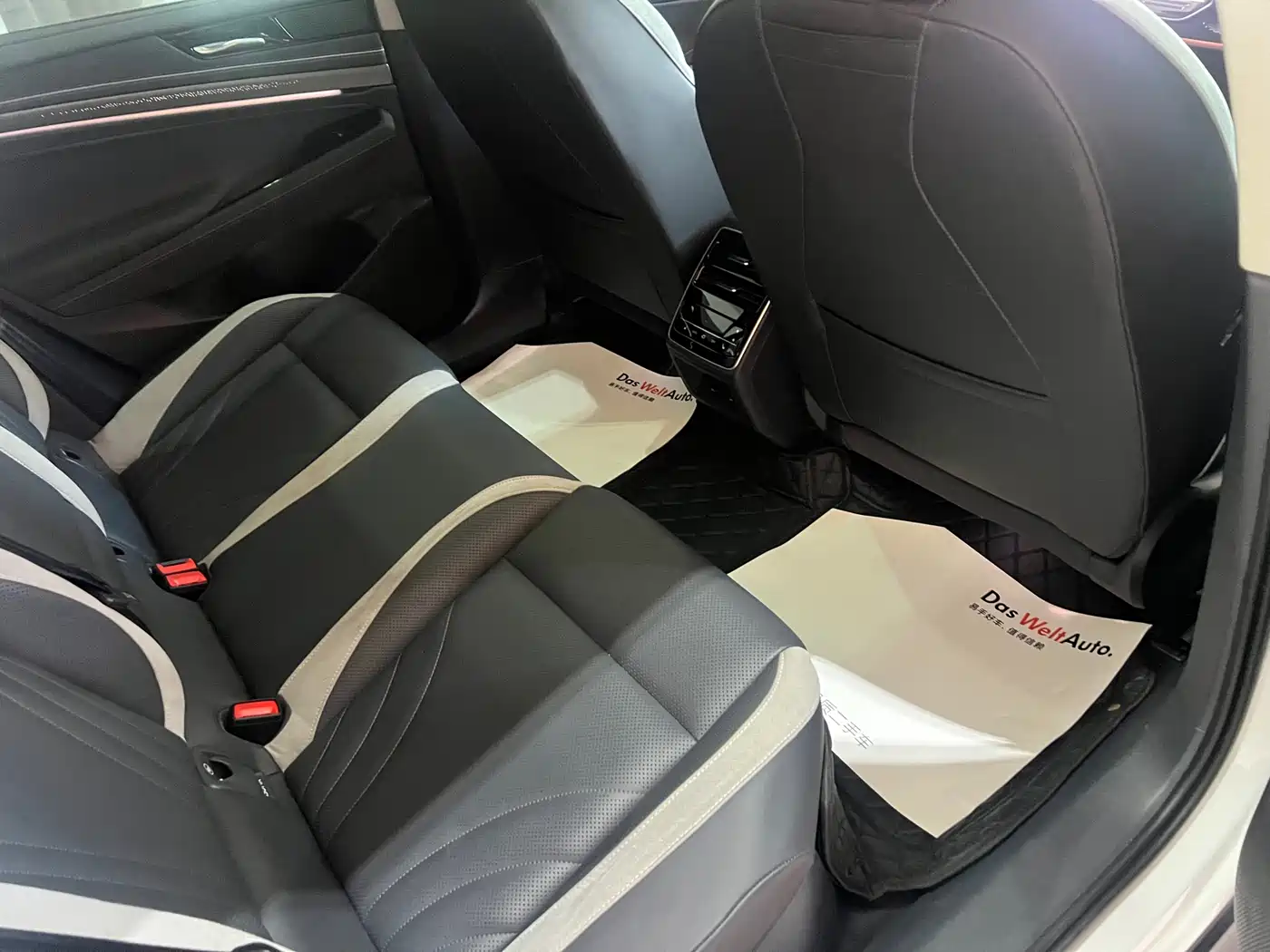 VOLKSWAGEN ID.7 VIZZION