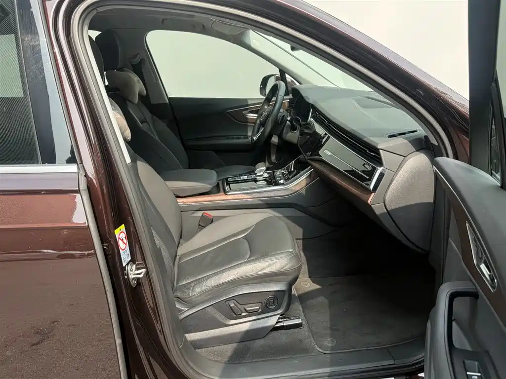 Audi Q7 2021 45 TFSI quattro S line Sport фото 16
