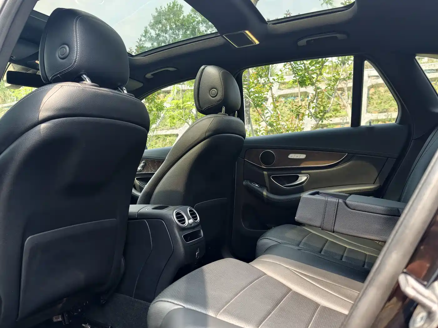 Mercedes-Benz GLC 2020 GLC 260 L 4MATIC Luxury фото 12