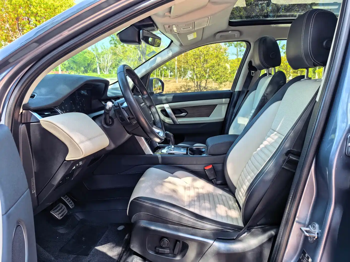 Land Rover Discovery Sport 2020 249PS R-Dynamic Performance фото 8