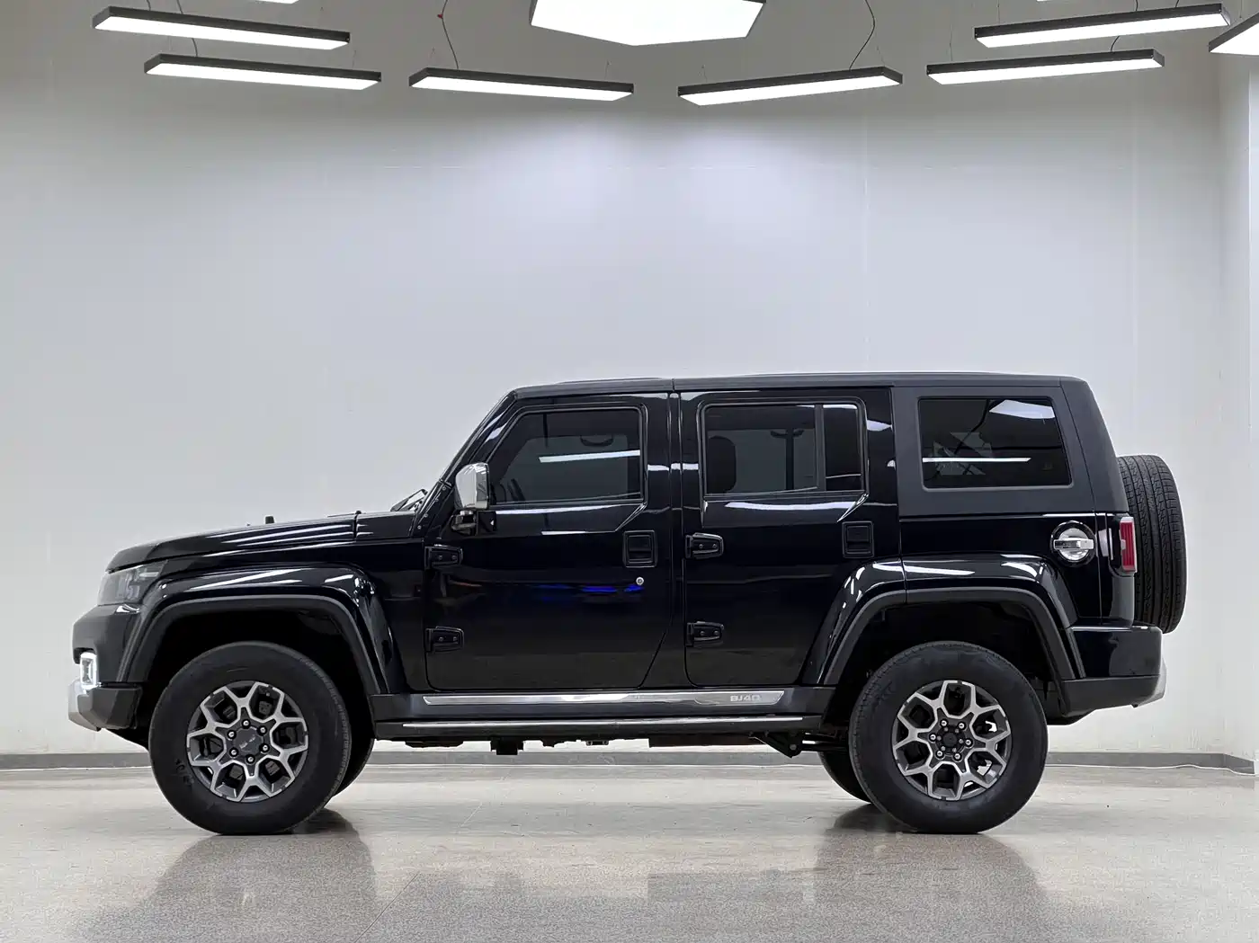 BAIC ORV Beijing Offroad BJ40 2019 PLUS 2.3T Automatic 4WD Luxury Edition China VI фото 3