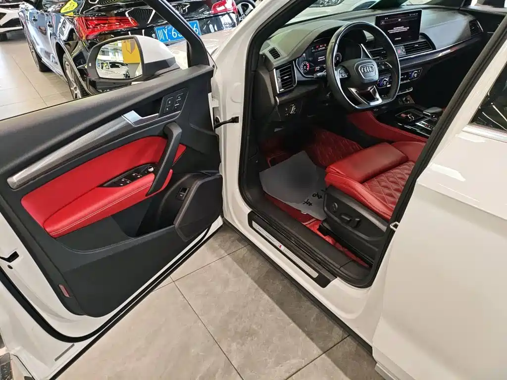 Audi Q5L Sportback 2022 2022 40 TFSI Luxury