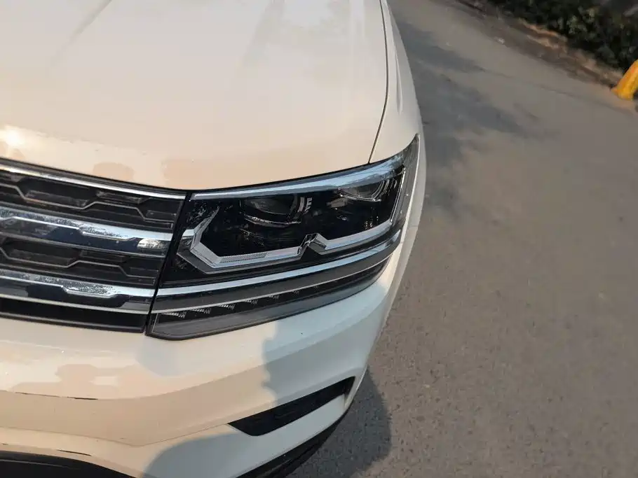 Photo 5 - Volkswagen Tharu