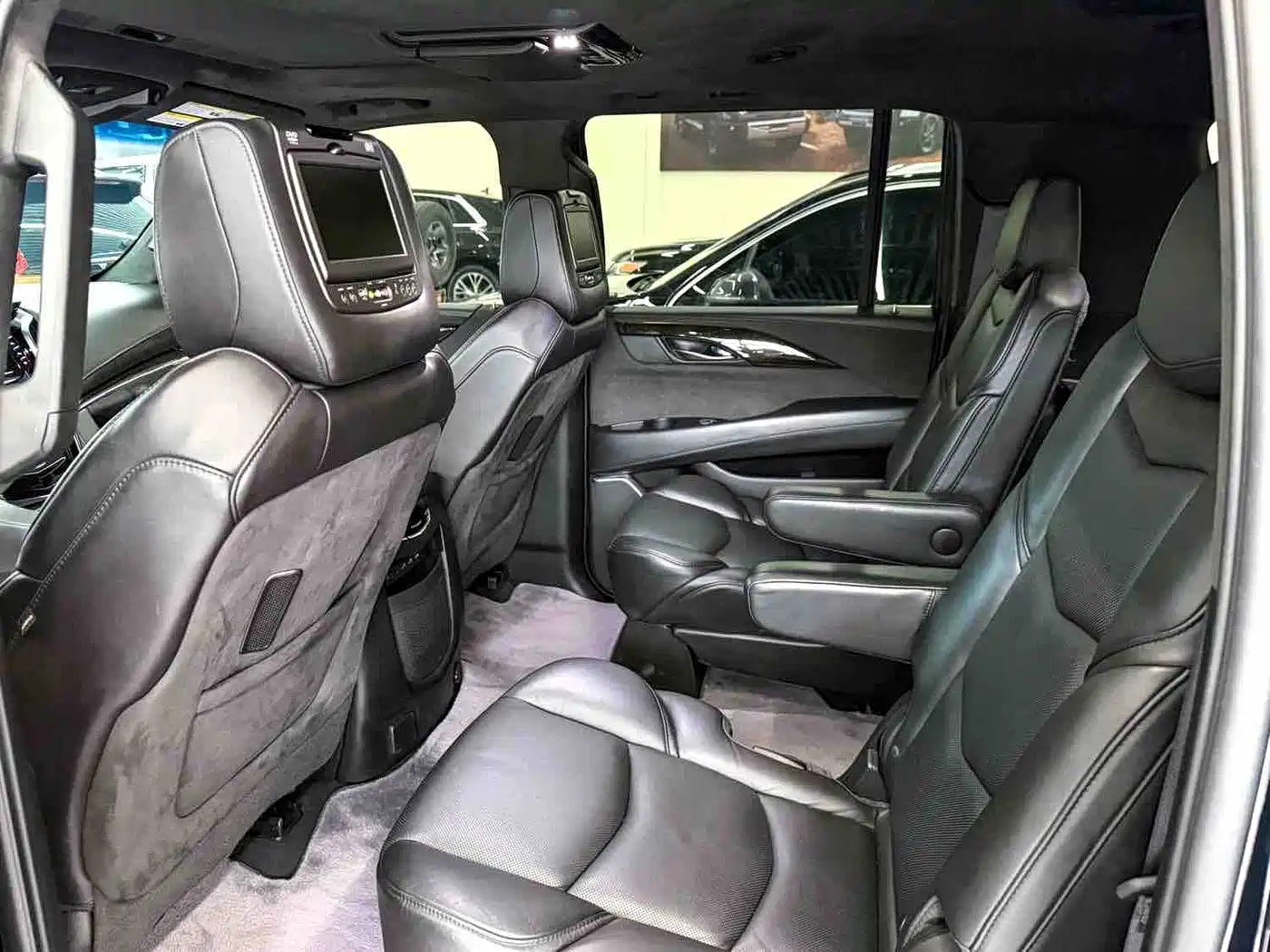 CADILLAC ESCALADE ESCALADE
