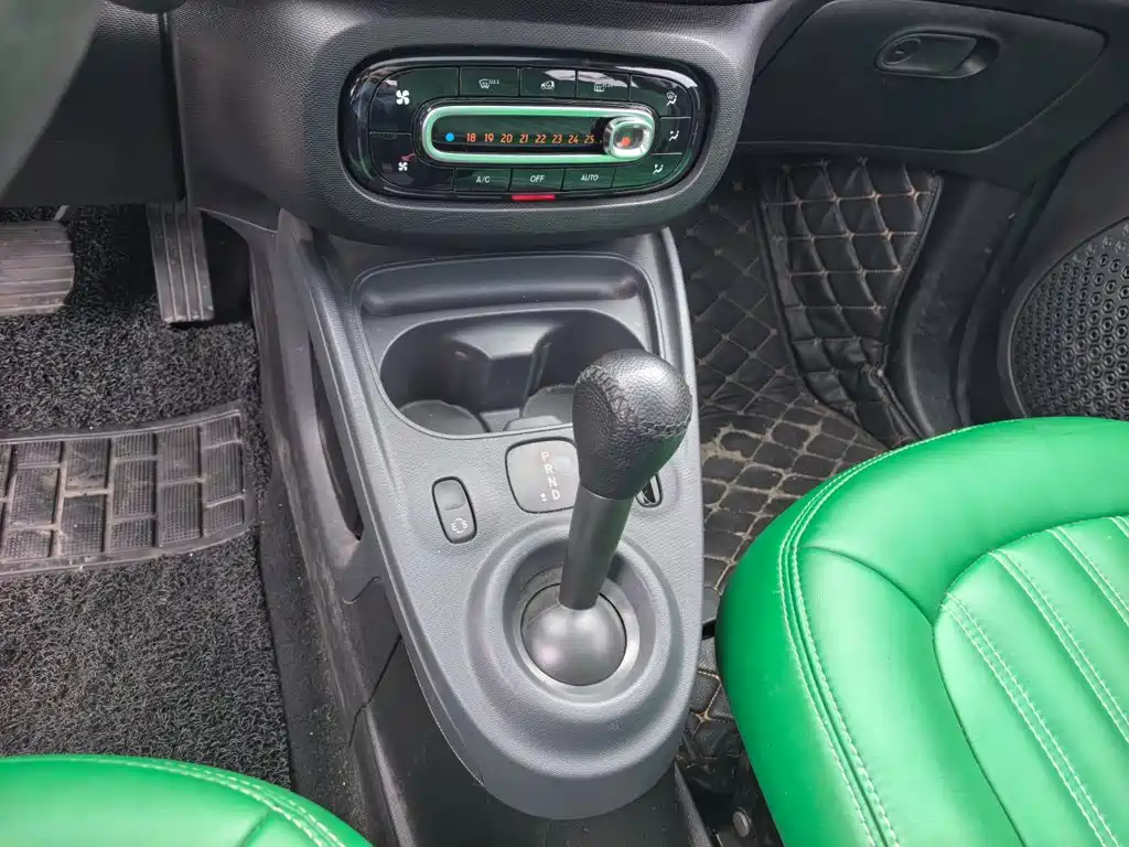 smart forfour 2018 2018 1.0L 52kW Passion Edition