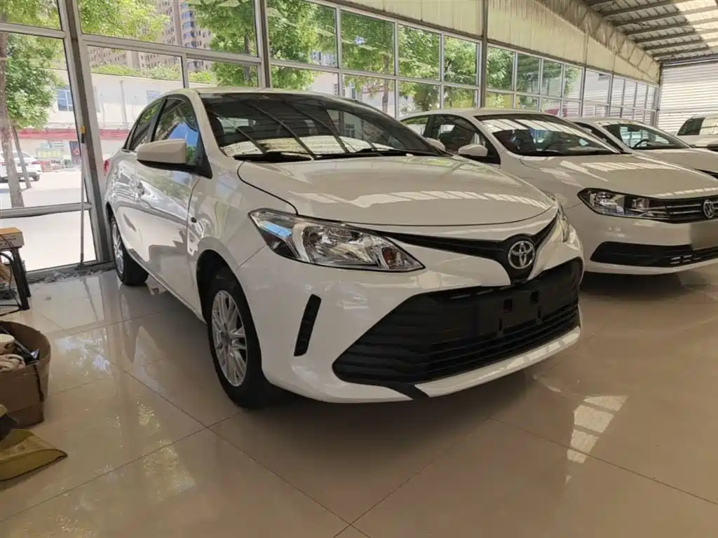 Toyota Vios 2017 1.5L CVT Pioneer фото 4