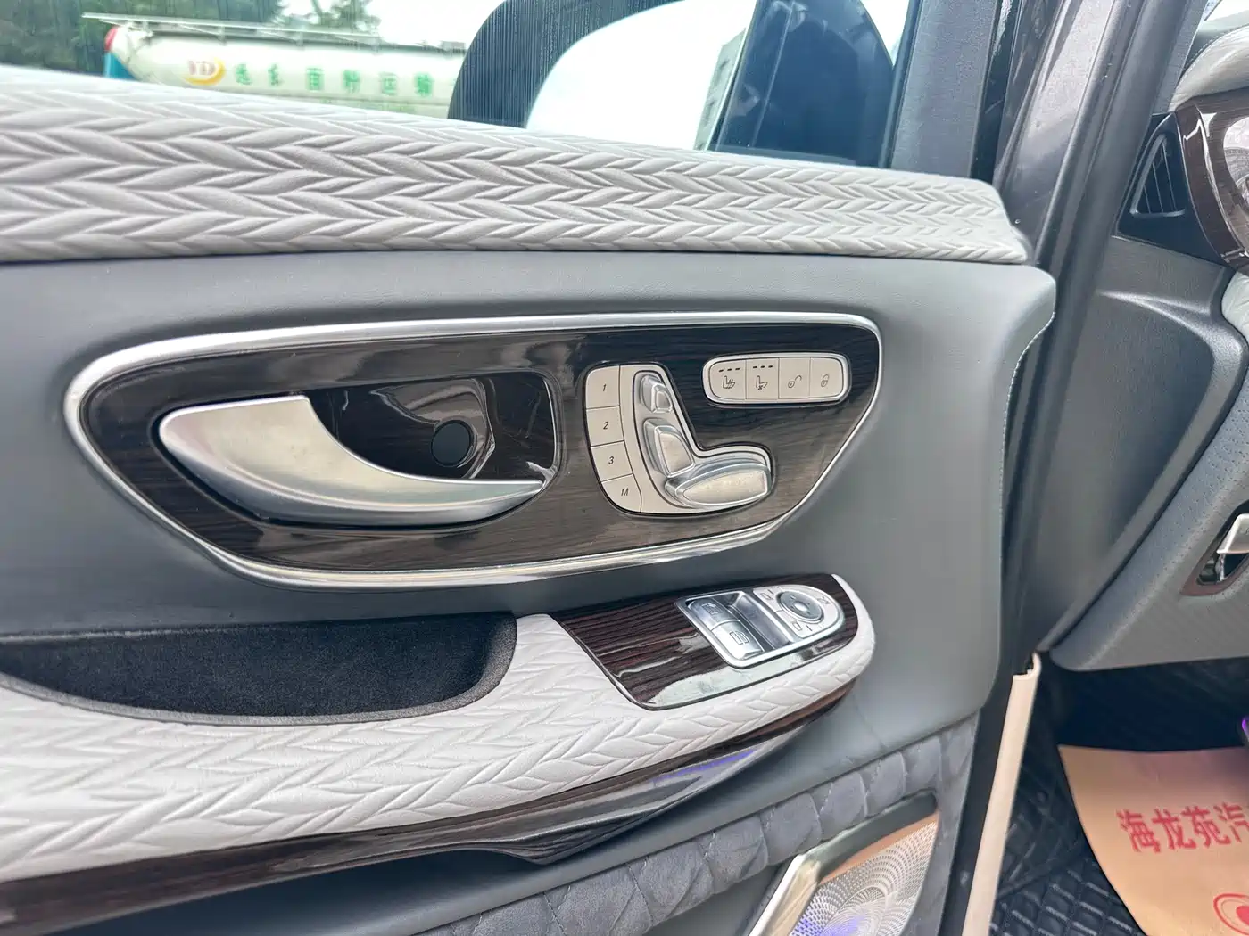 Mercedes-Benz V-Class 2021 V 260 Pilot Edition фото 9