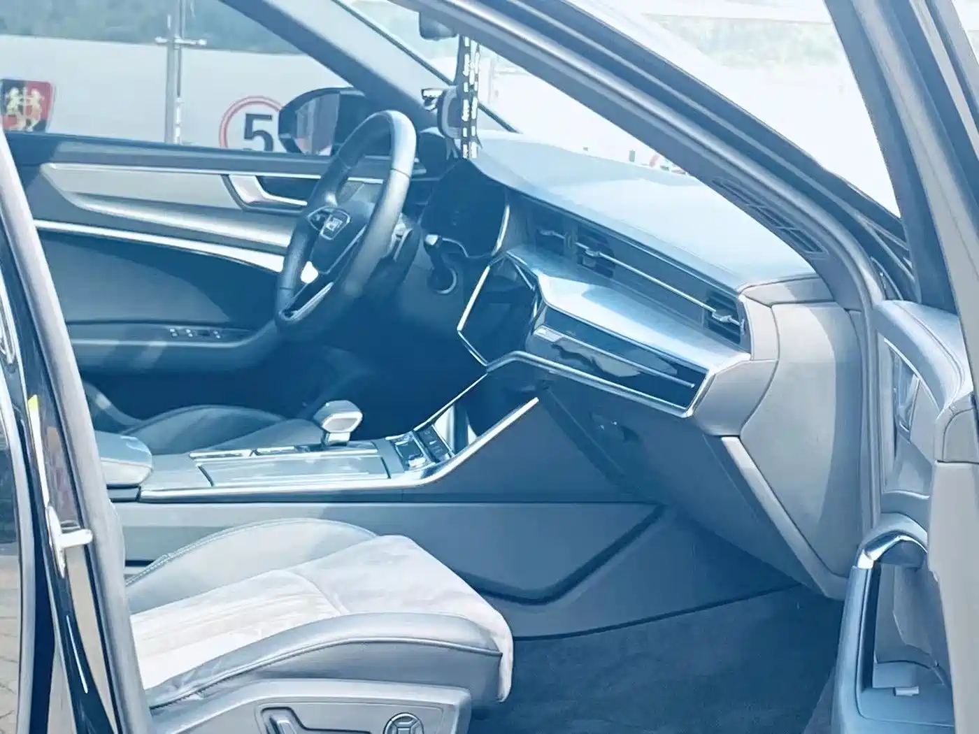 Audi A6L 2020 40 TFSI Luxury Dynamic фото 5