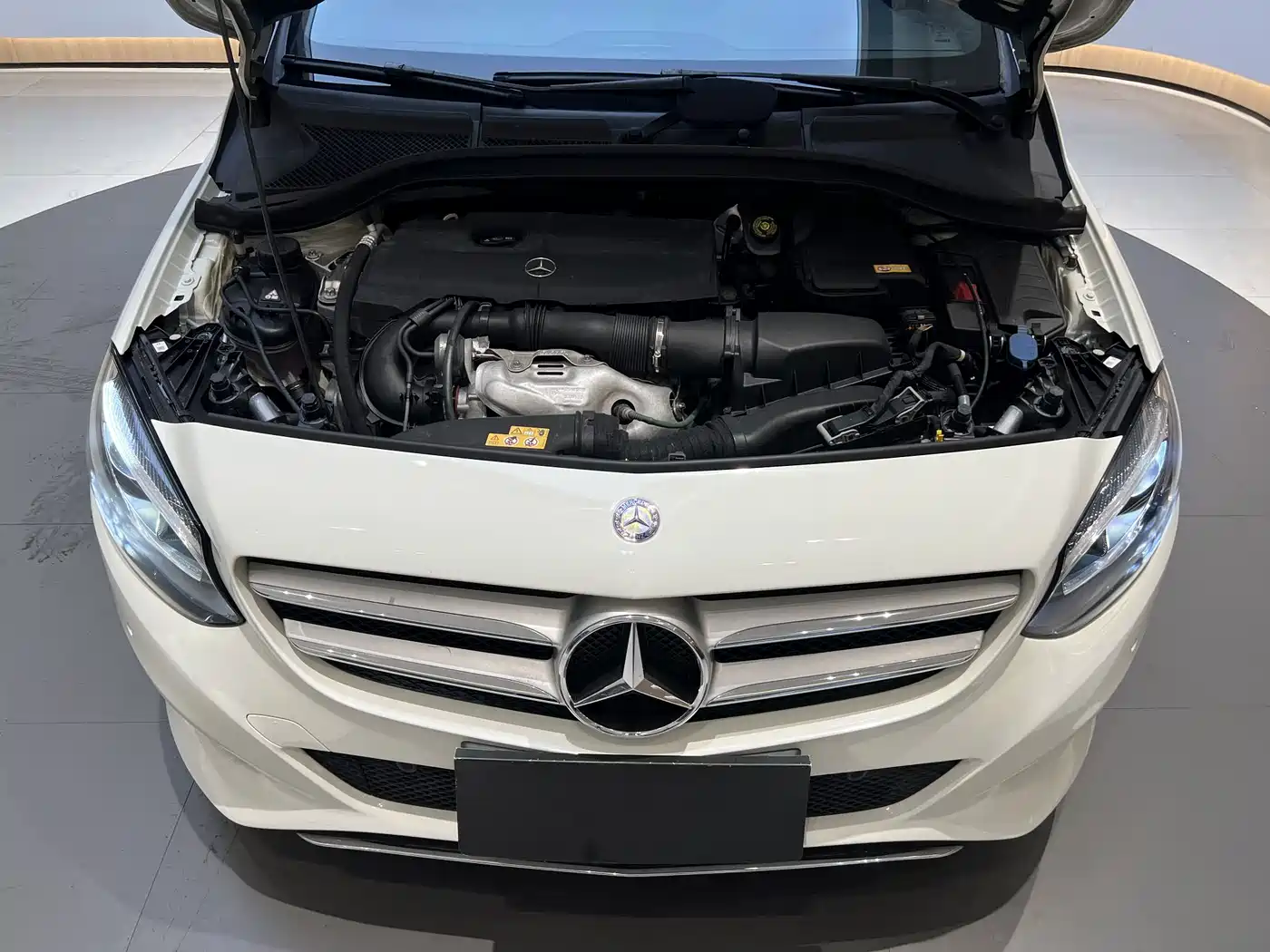 Mercedes-Benz B-Class 2015 B 200 Style фото 15