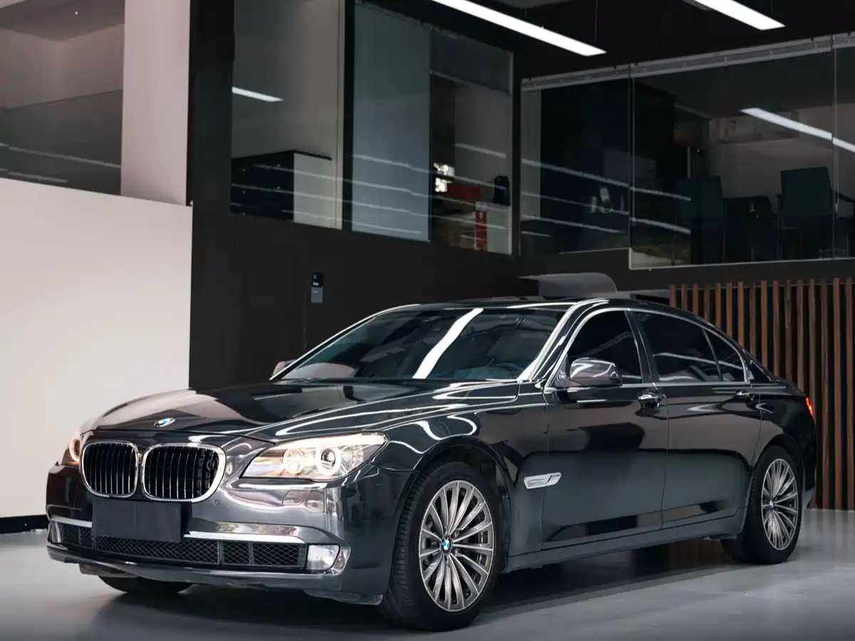 BMW 7 Series 2009 750Li Premium