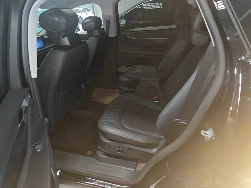 Ford Edge 2025 2025 Edge L 2.0T EcoBoost FWD 7-seater Luxury