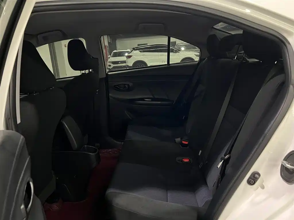 Toyota YARiS L Zhi Xiang 2022 1.5L CVT Leading PLUS Edition фото 10