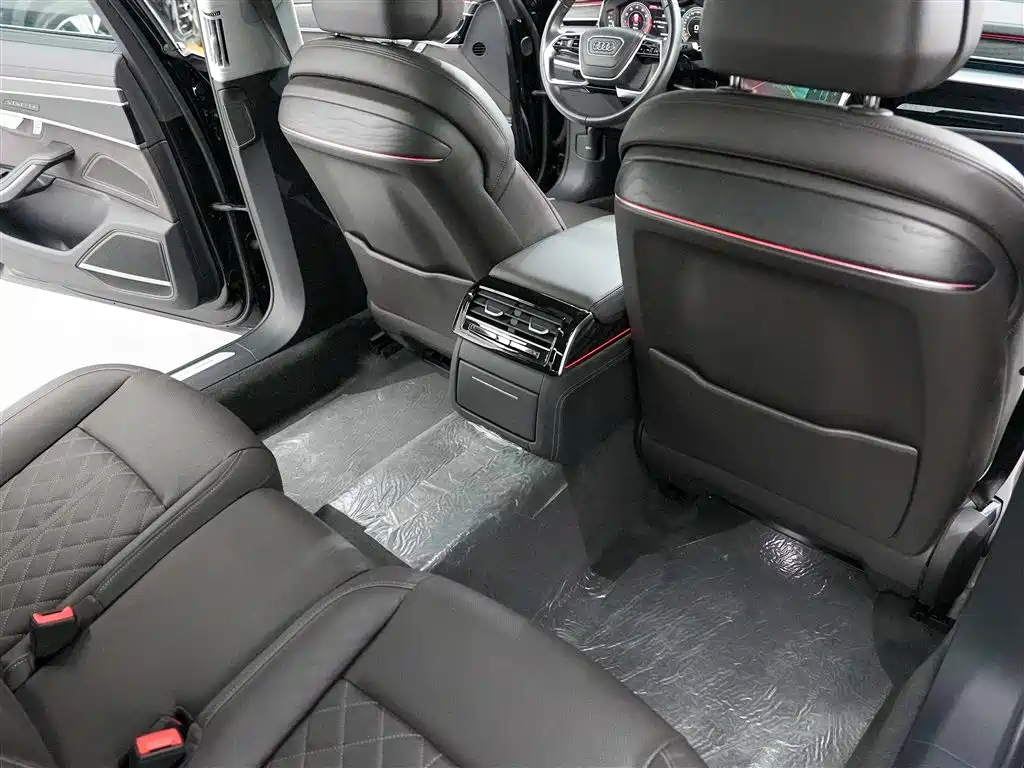 Audi A8 2023 A8L 50 TFSI quattro Exclusive фото 11