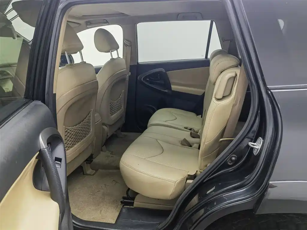 Toyota RAV4 Rongfang 2012 Styling Edition 2.0L Automatic 4WD фото 15