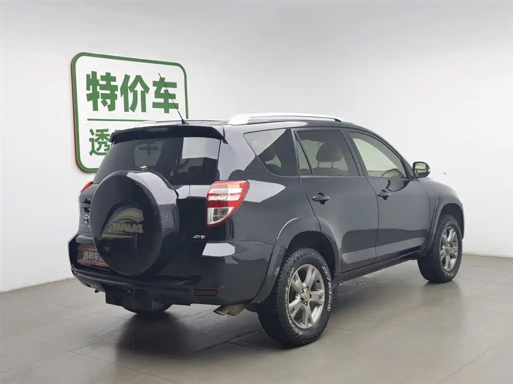 Toyota RAV4 Rongfang 2012 Styling Edition 2.0L Automatic 4WD фото 2