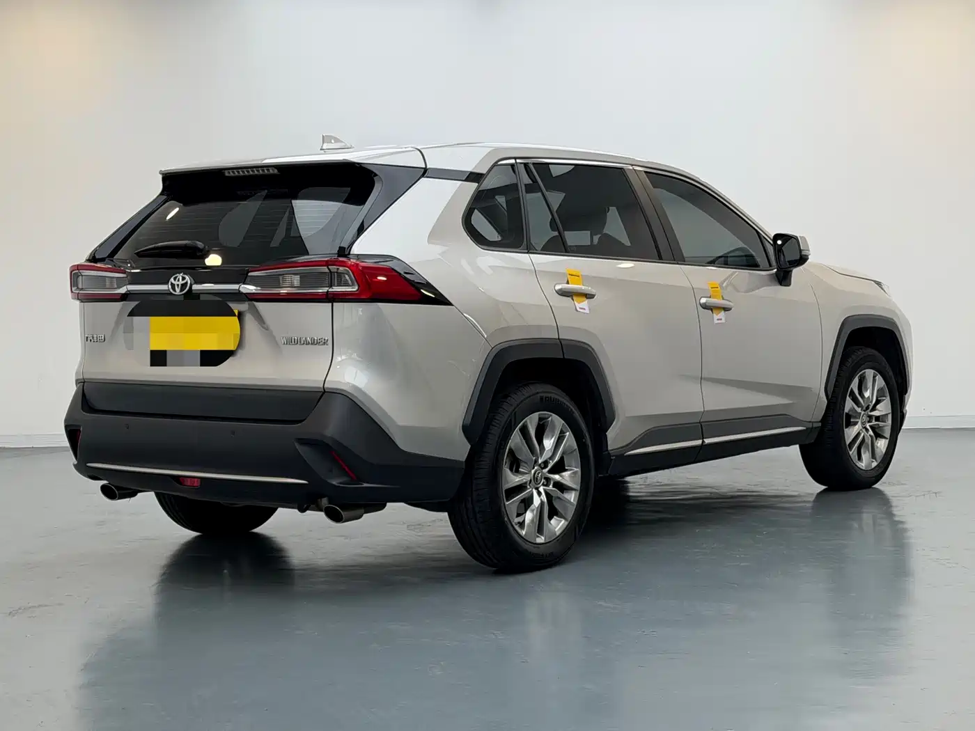Toyota Wildlander 2021 2.0L CVT 2WD Luxury Edition фото 4