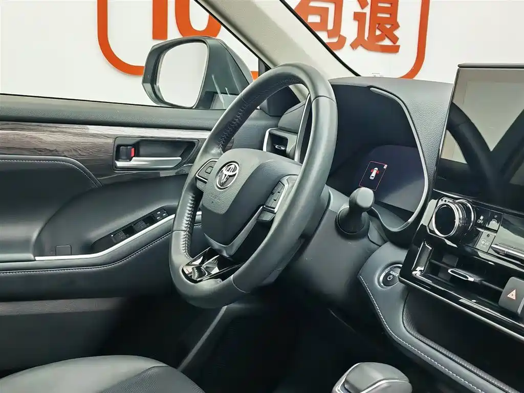 Toyota Highlander 2024 2.5L Smart Hybrid 4WD Premium 7-seater фото 22
