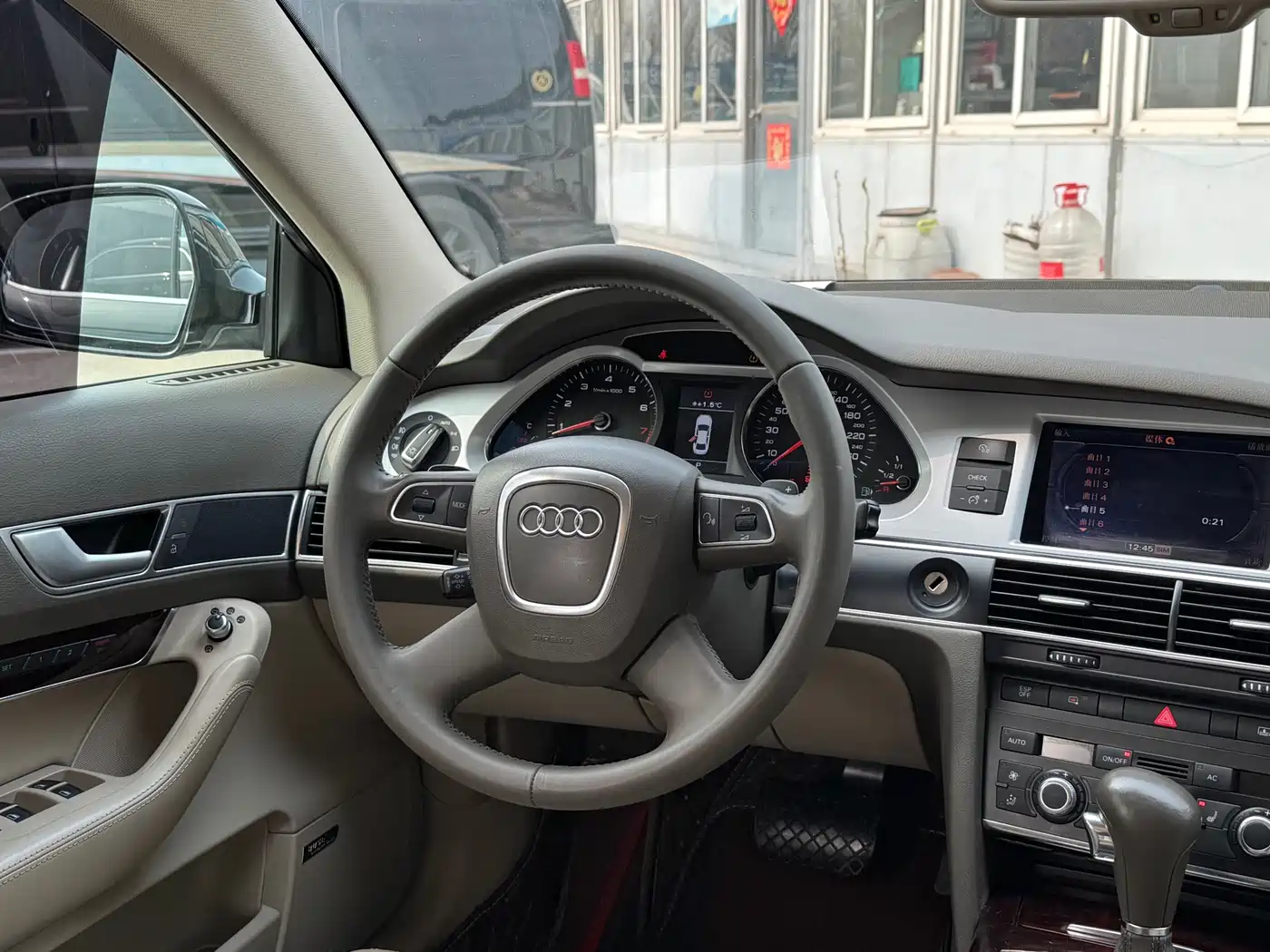 Audi A6L 2010 3.0 TFSI quattro Luxury фото 12