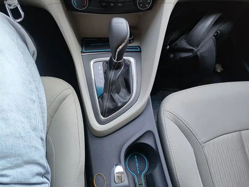 Buick Excelle 2015 18T Dual-Clutch Elite фото 14