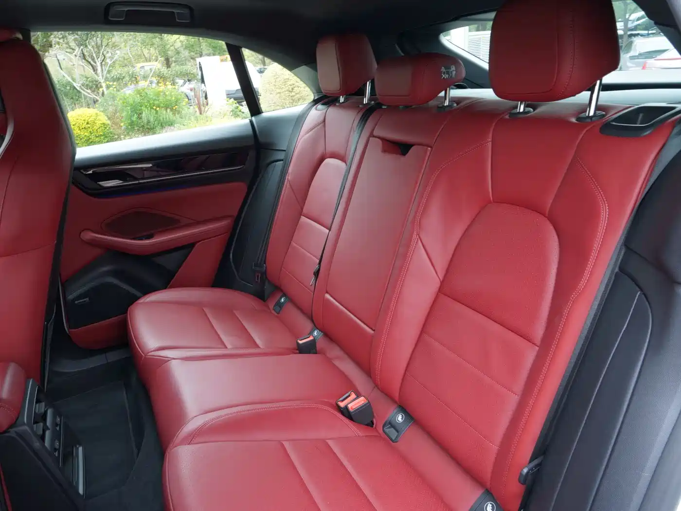 PORSCHE MACAN NEW ENERGY