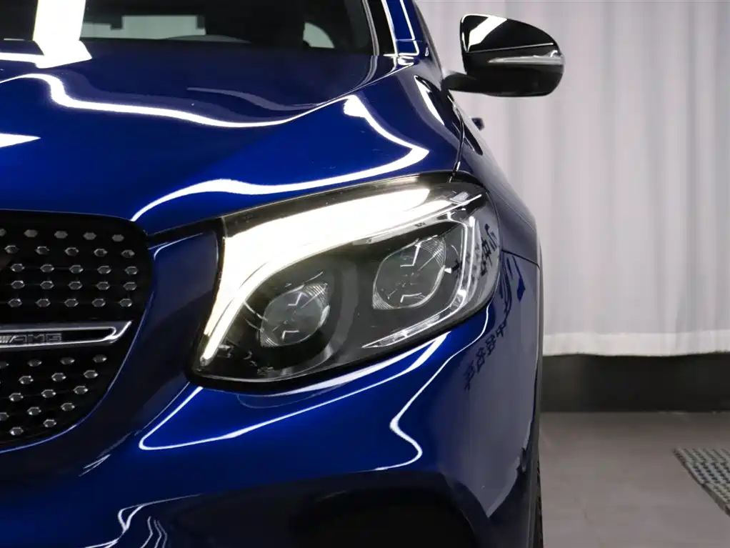 Mercedes-Benz GLC AMG 2017 AMG GLC 43 4MATIC Special Edition фото 5