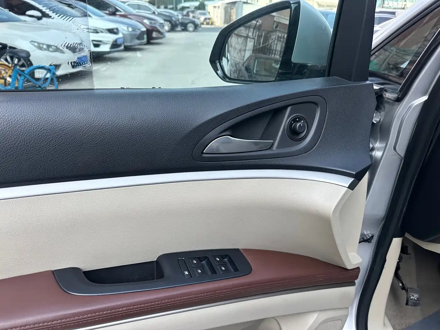 Buick GL8 2018 28T Comfort China VI фото 16