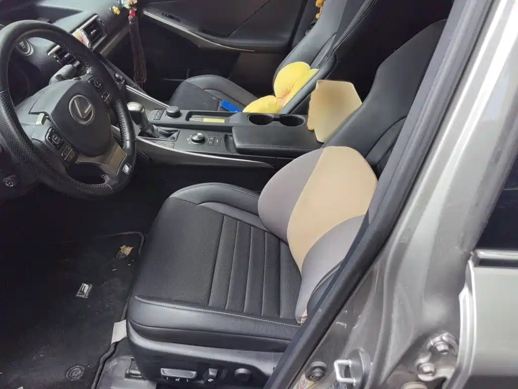 Lexus IS 2018 2017 300 F SPORT