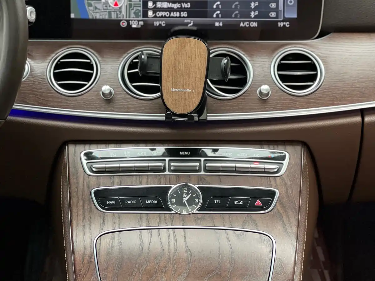 Mercedes-Benz E-Class 2019 E 260 L 4MATIC фото 16