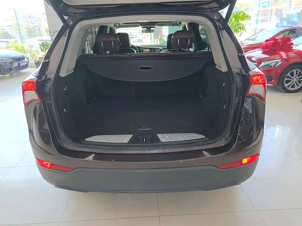 Фото 19 - Buick Envision Plus