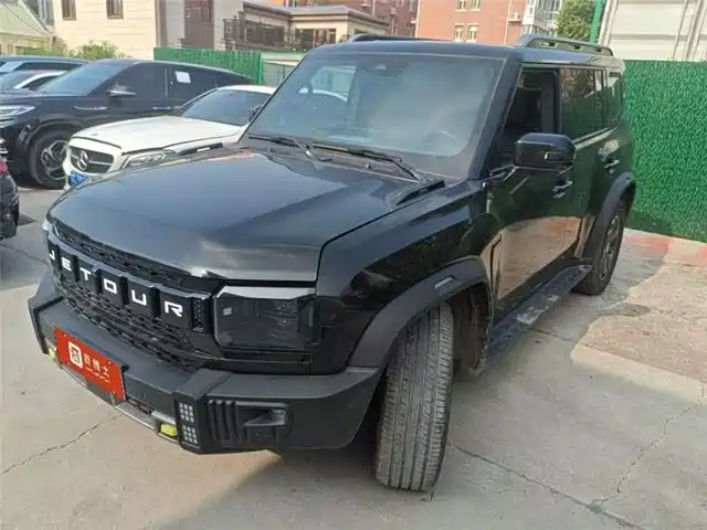 Jetour Traveler 2025