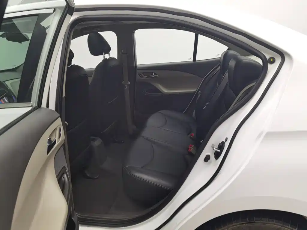 Chevrolet Sail 2017 2018 Sail 3 1.5L AMT Happy Sunroof