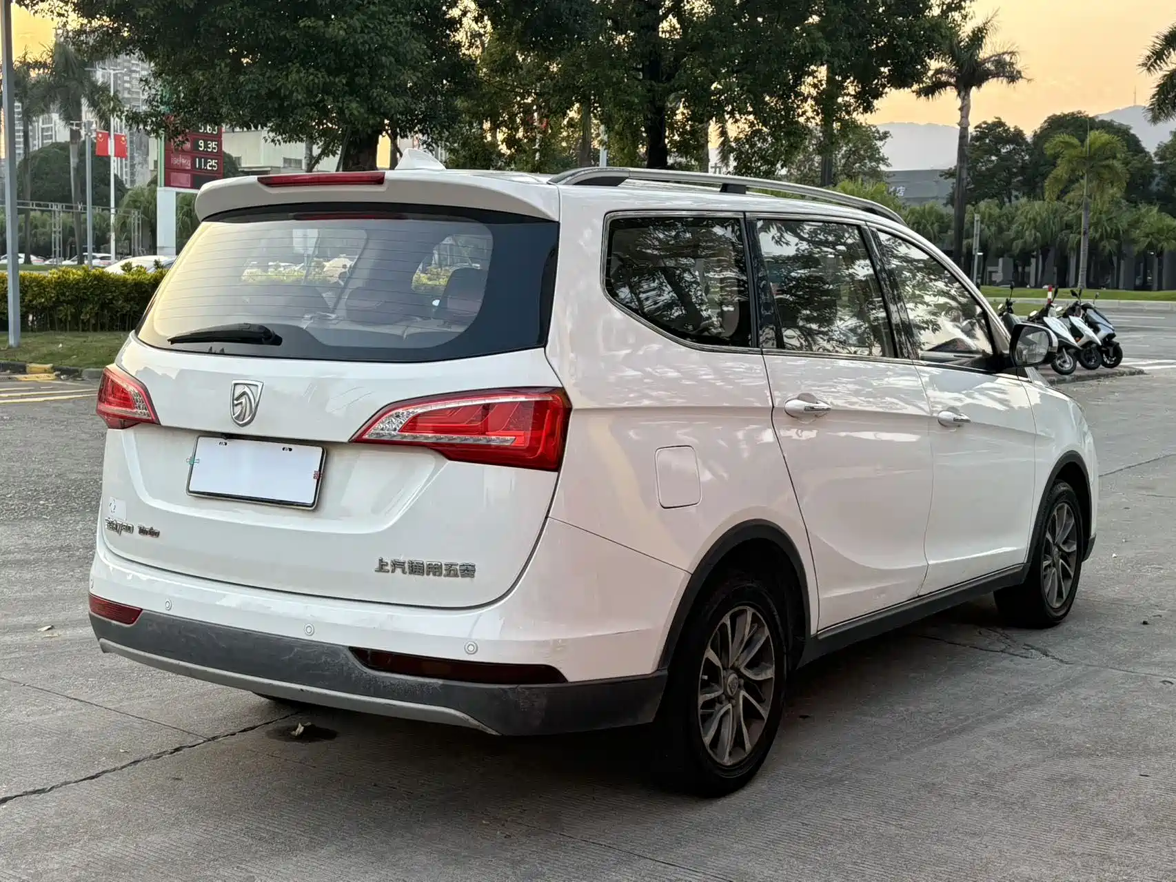 Фото 10 - Baojun 730