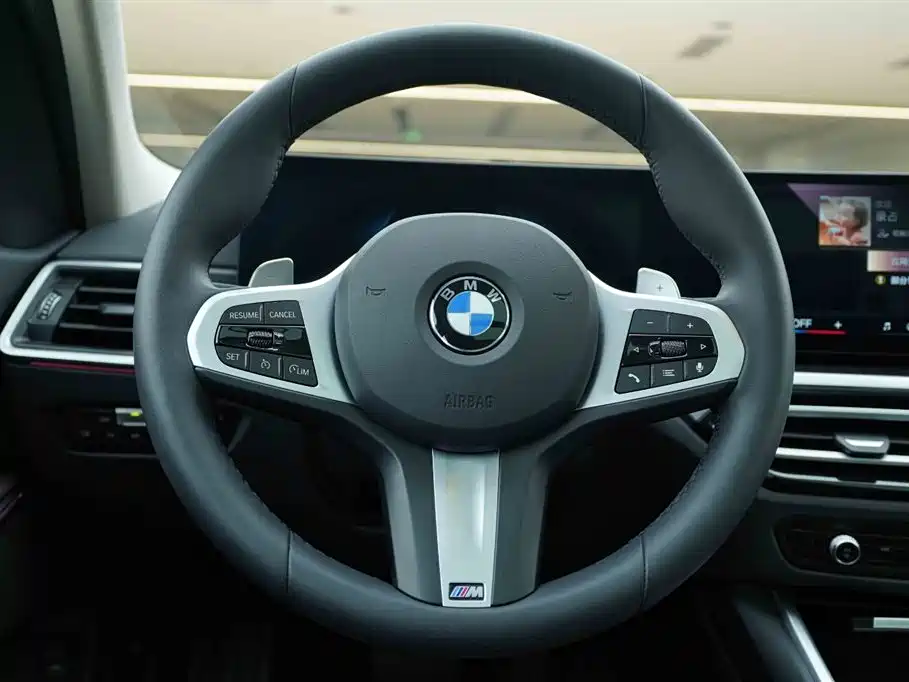 BMW 3 Series 2024 325Li M Sport Package фото 17