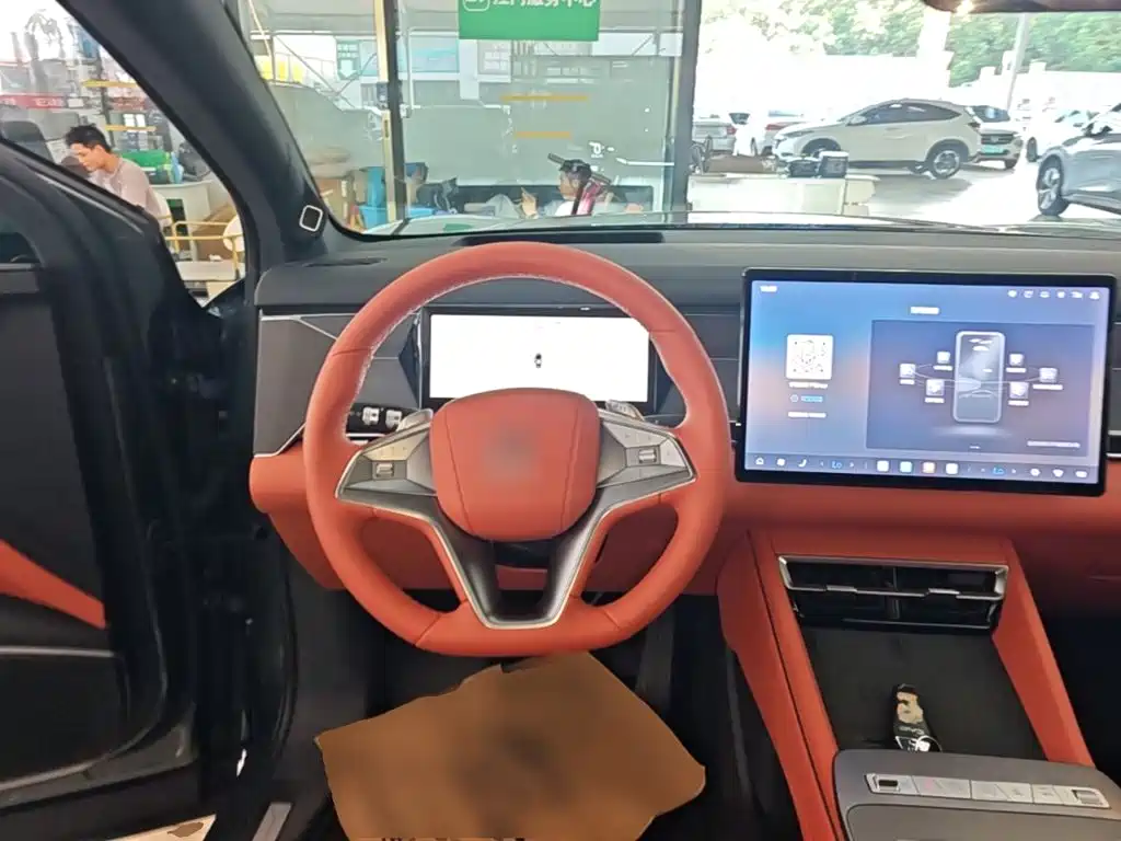 BYD Tang L 2025 2025 DM 175KM Drone Player Edition