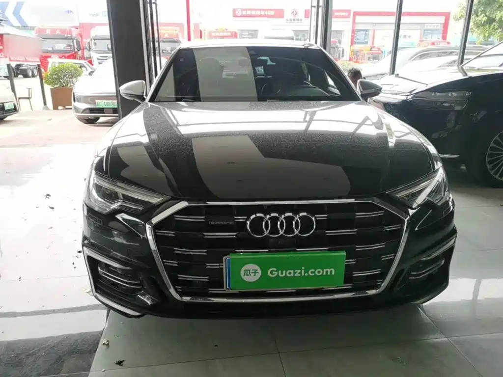 Фото 3 - Audi A6L