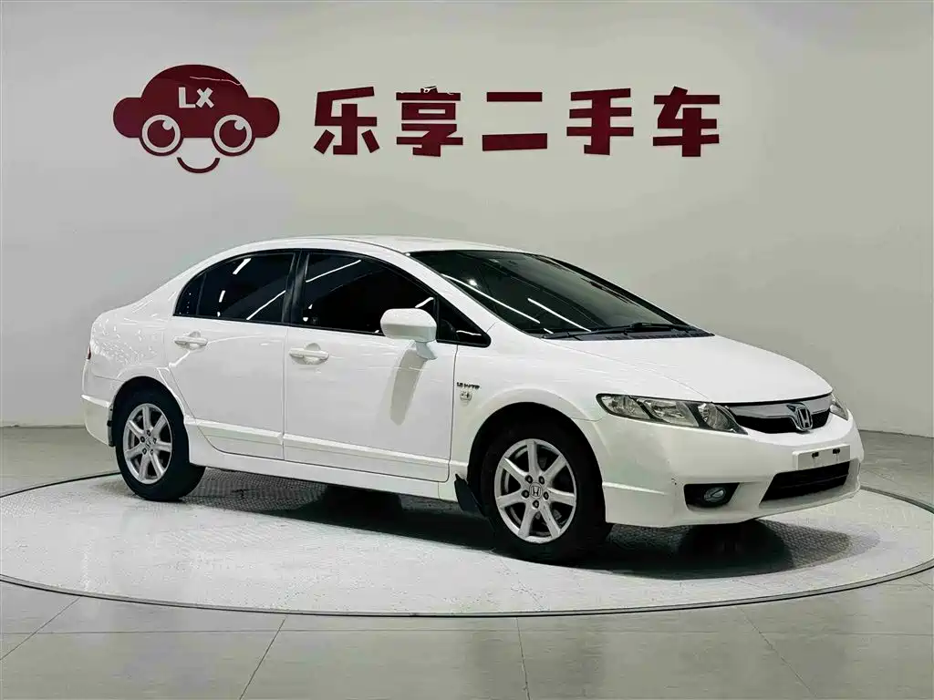 Фото 7 - Honda Civic