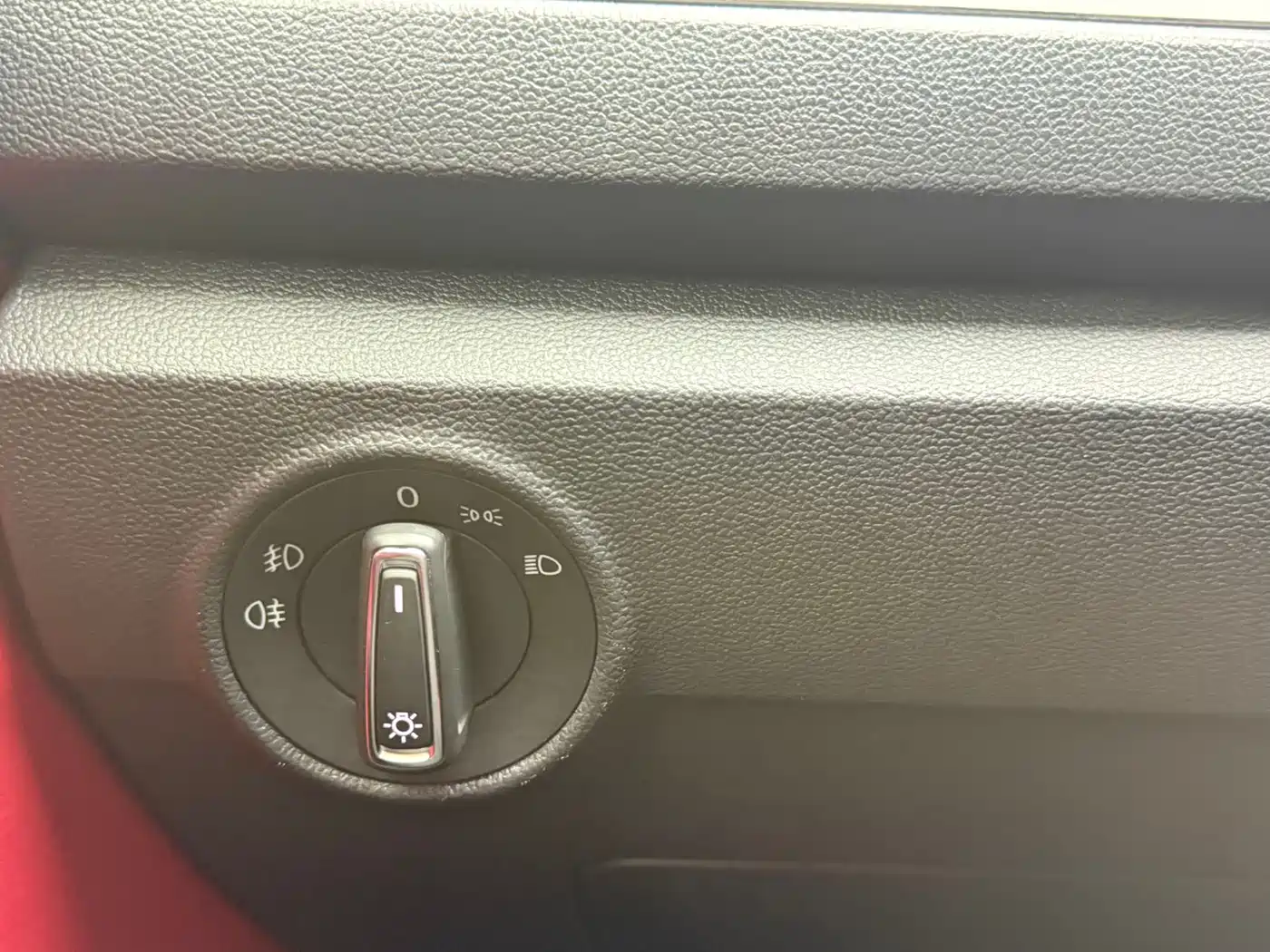 VOLKSWAGEN T ROC EXPLORING SONGS