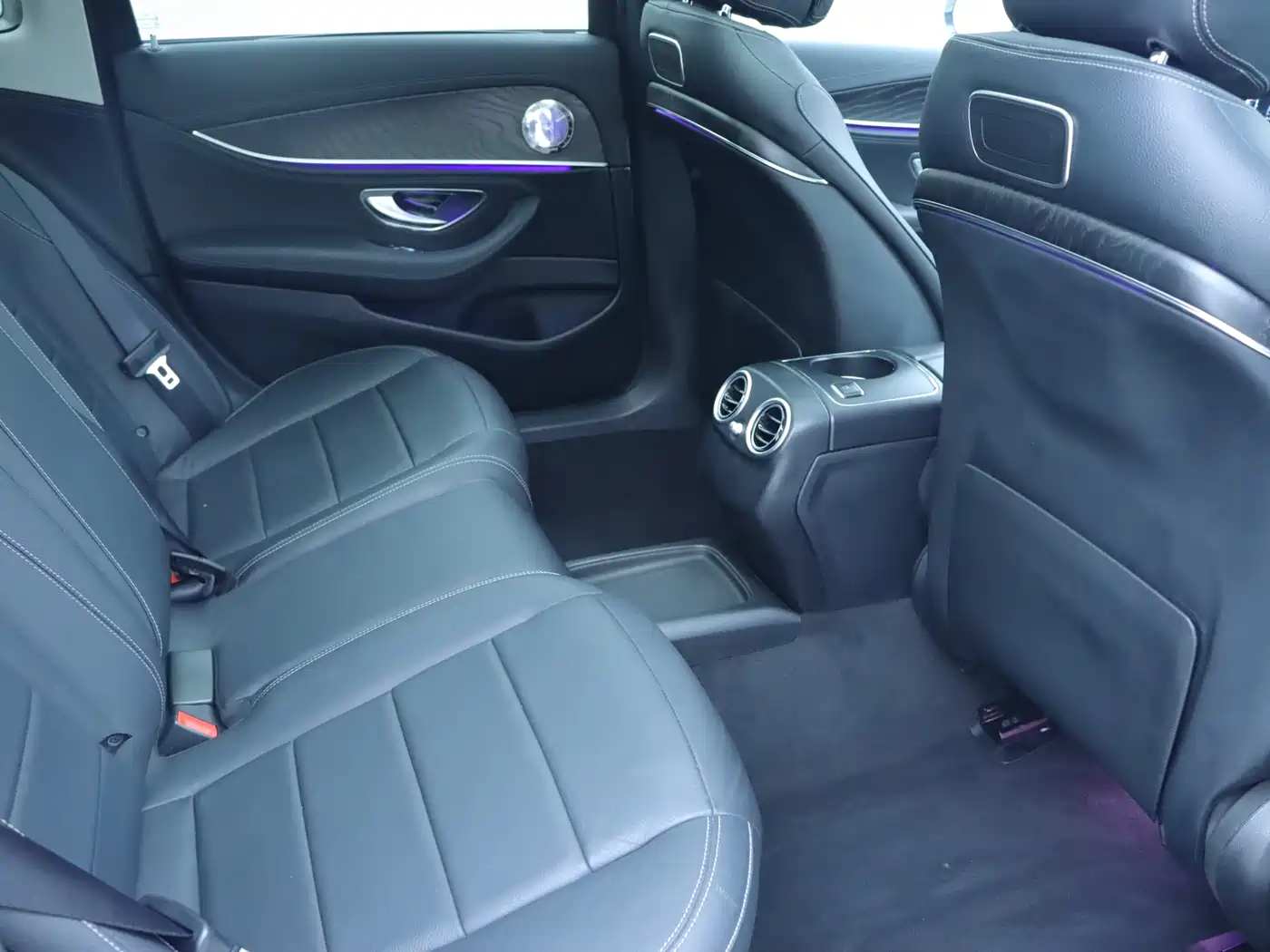 Mercedes-Benz E-Class 2017 E 320 L Sport 4MATIC фото 13