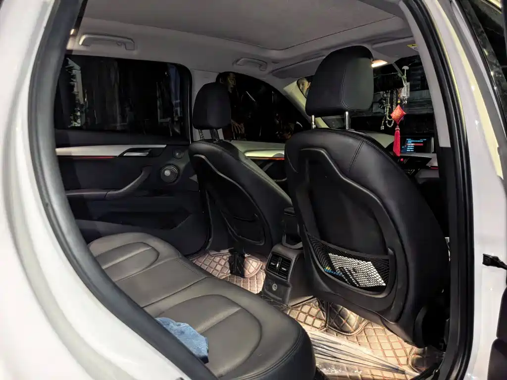 Фото 5 - BMW X1