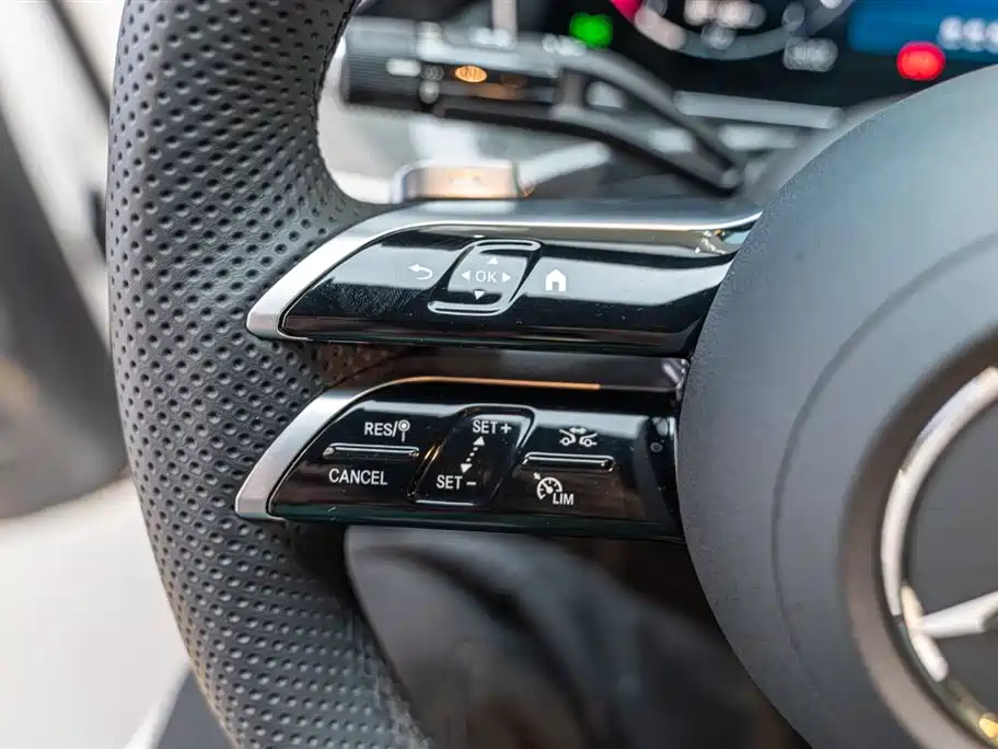 Mercedes-Benz C-Class 2025 Facelift C 260 L Sport Edition фото 23