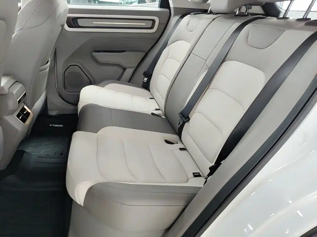 Geely ICON 2025 2026 Chocolate 1.5TD Pure Edition
