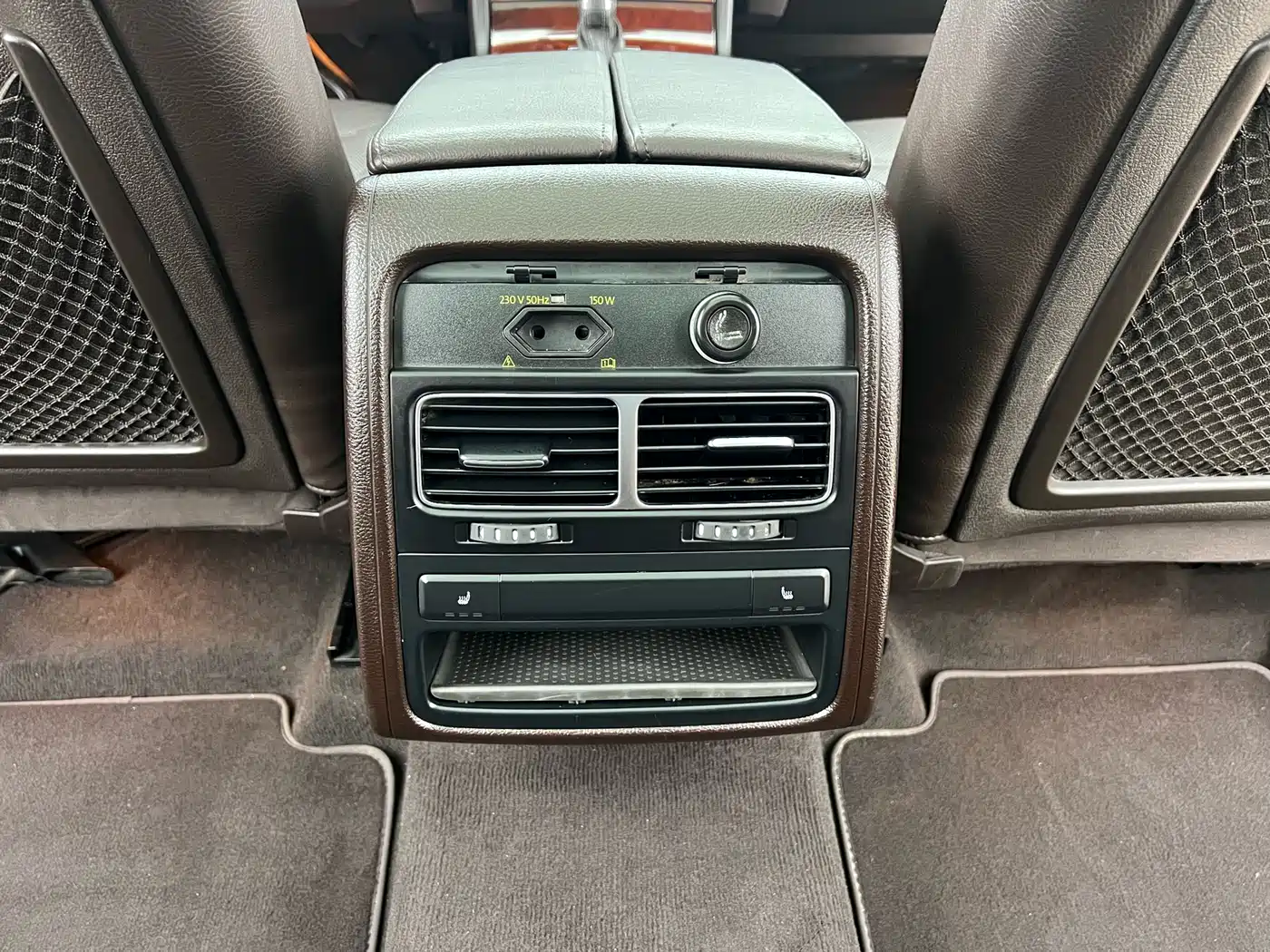 Фото 7 - Volkswagen Touareg