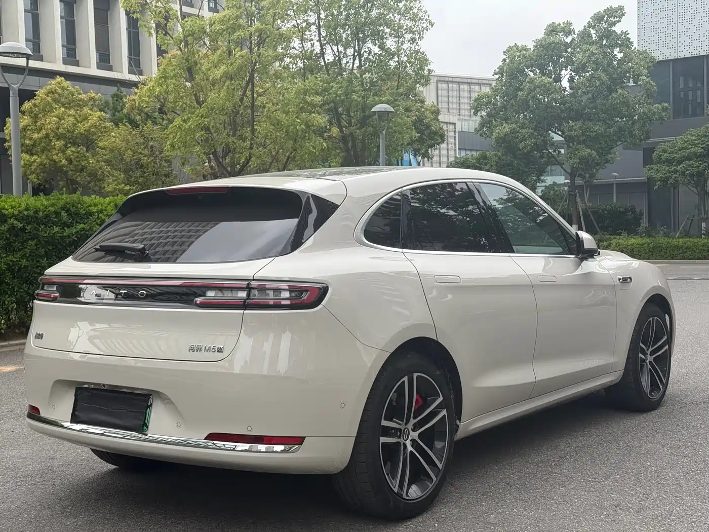 AITO Wenjie AITO M5 2025 Pure Electric Ultra RWD фото 24
