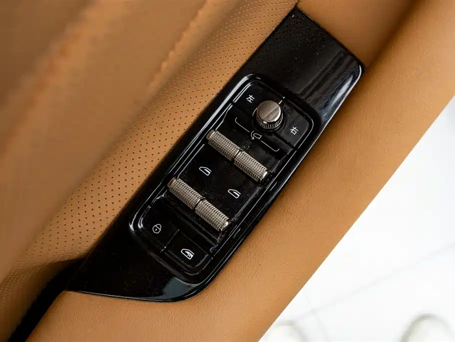 Geely Galaxy Galaxy Xingyao 8 2025 130km EM-P Starship Edition фото 24