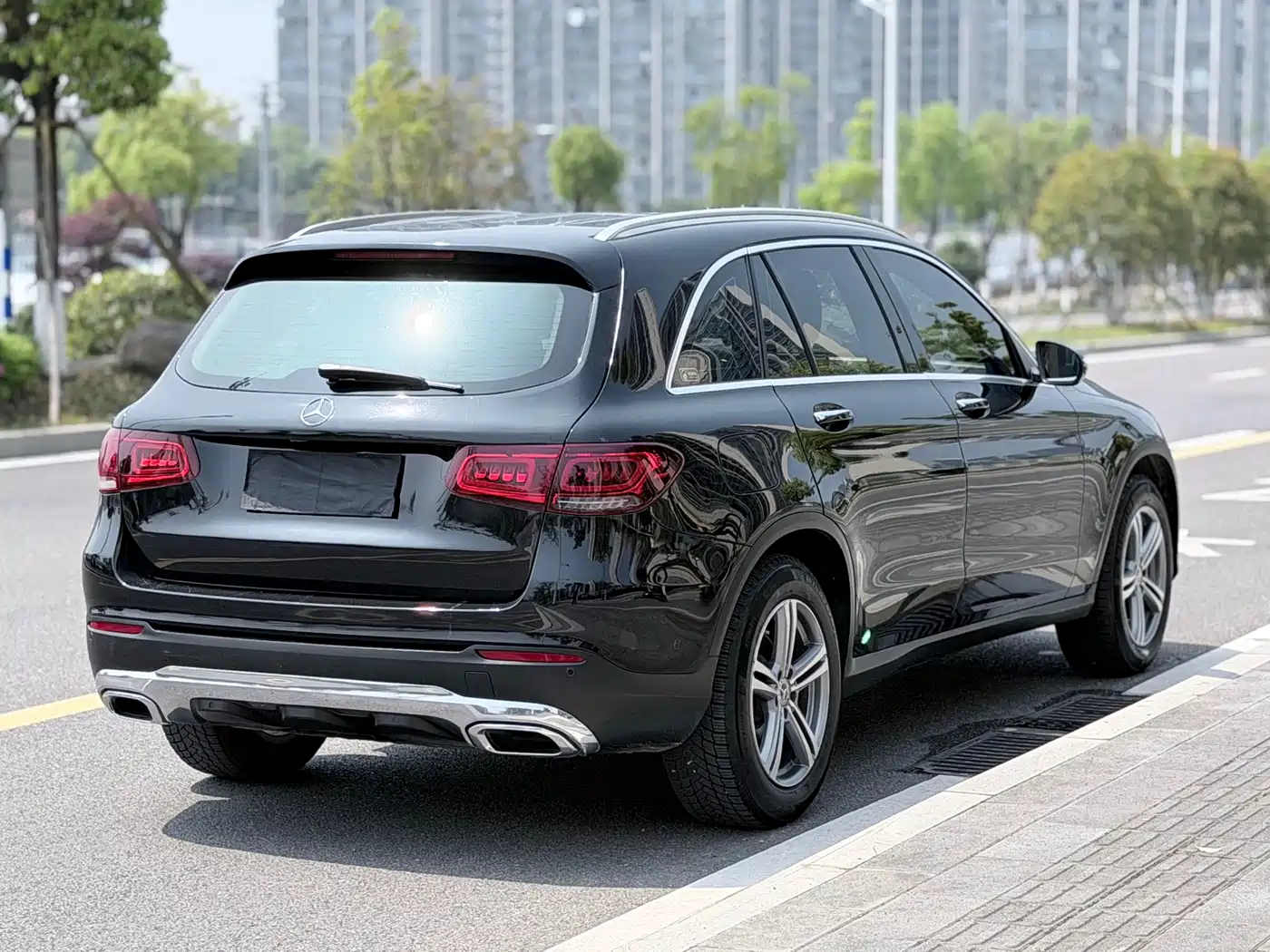 Mercedes-Benz GLC 2021 GLC 260 L 4MATIC Sporty фото 17