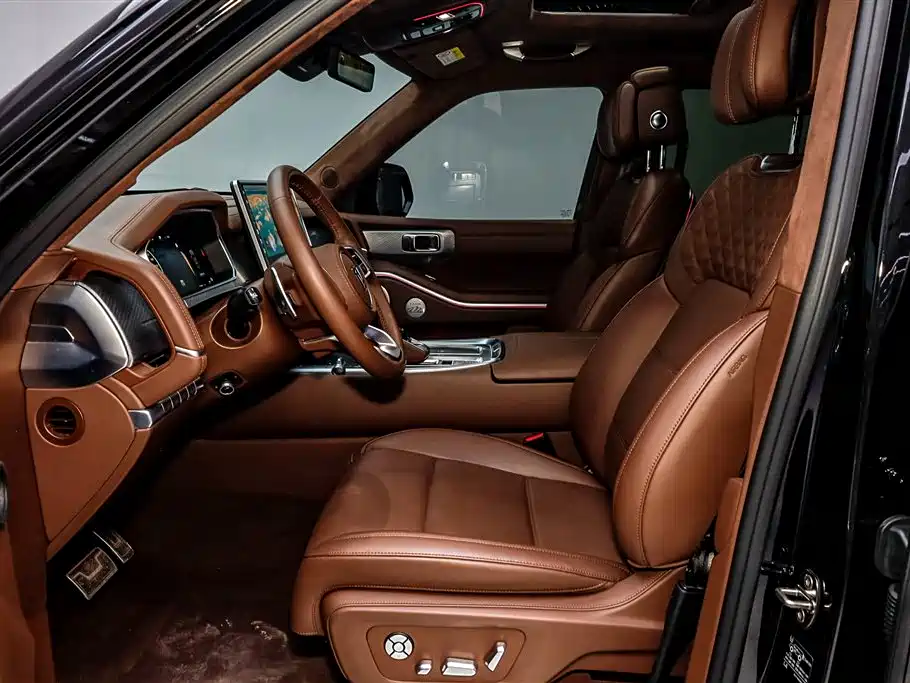 TANK TANK 700 NEW ENERGY